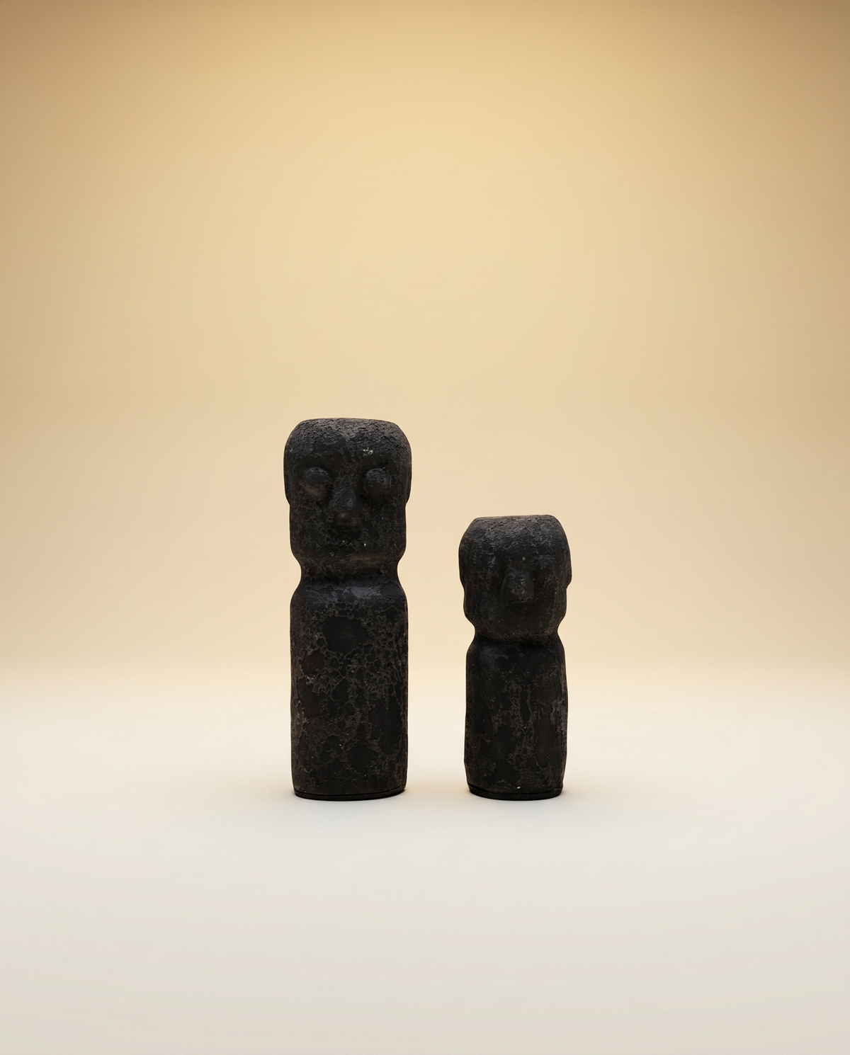 Decorative Sculpture in Black Ceramic | Sumba Statue