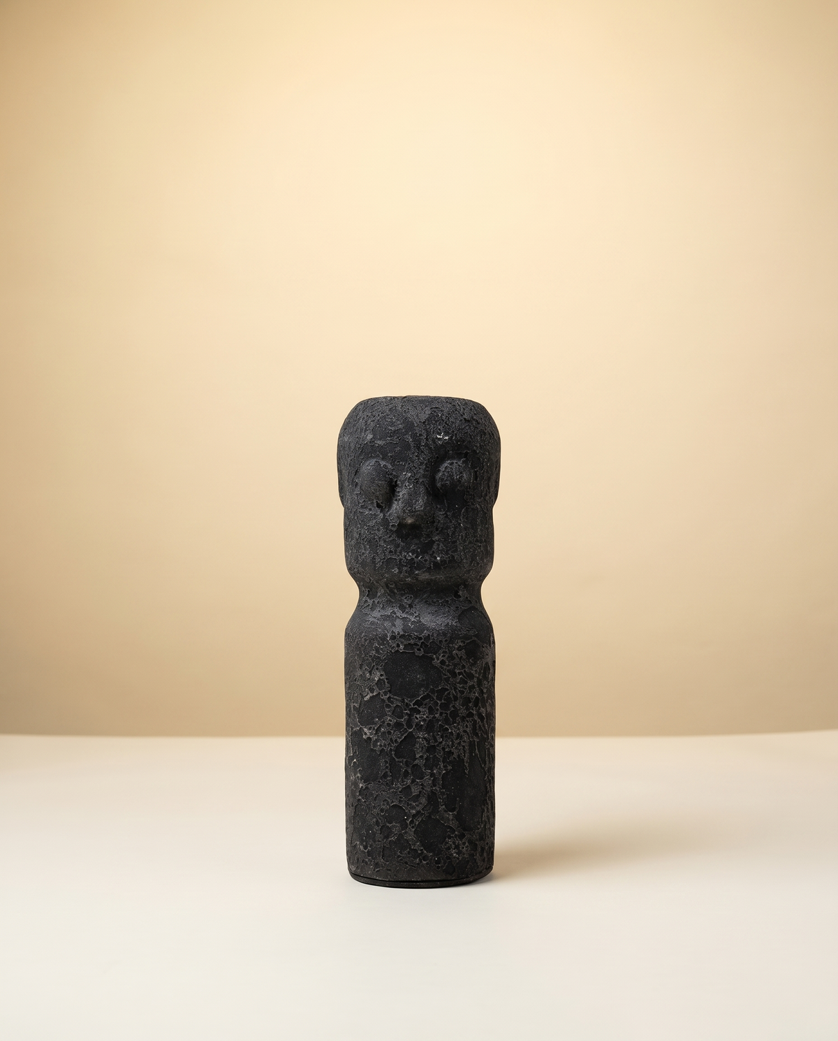 Decorative Sculpture in Black Ceramic | Sumba Statue