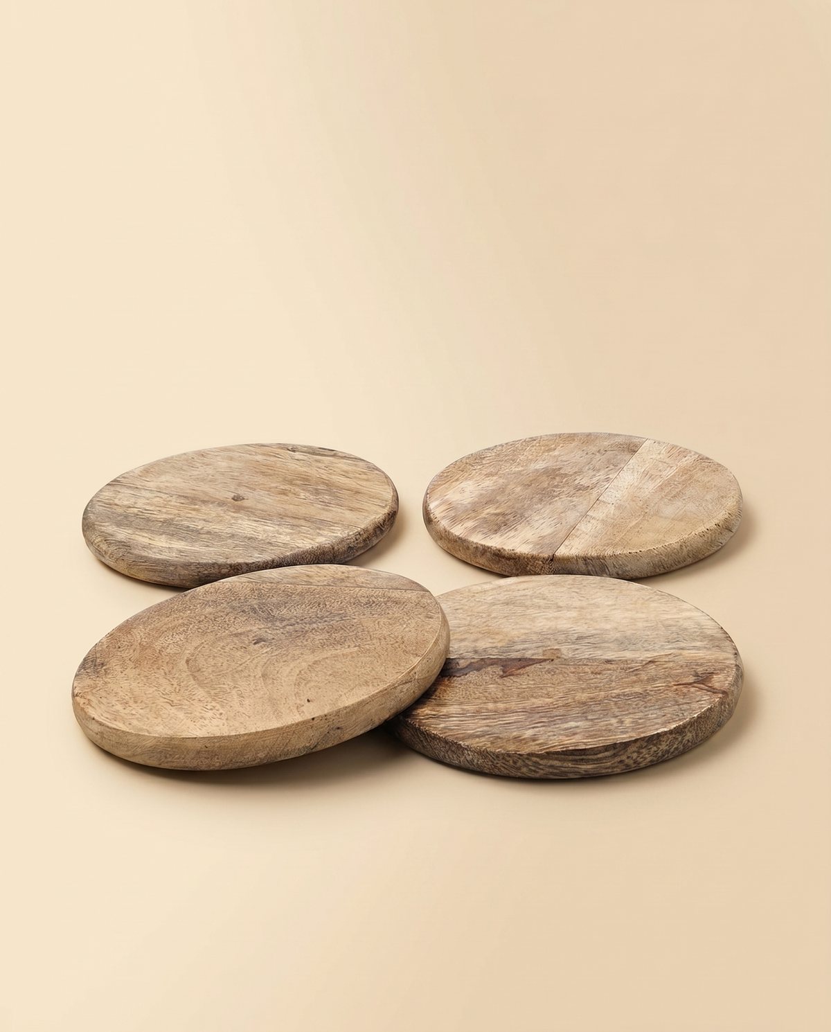 Untersetzer Holz | 4er-Set runde Untersetzer, Natur oder Nussbaum