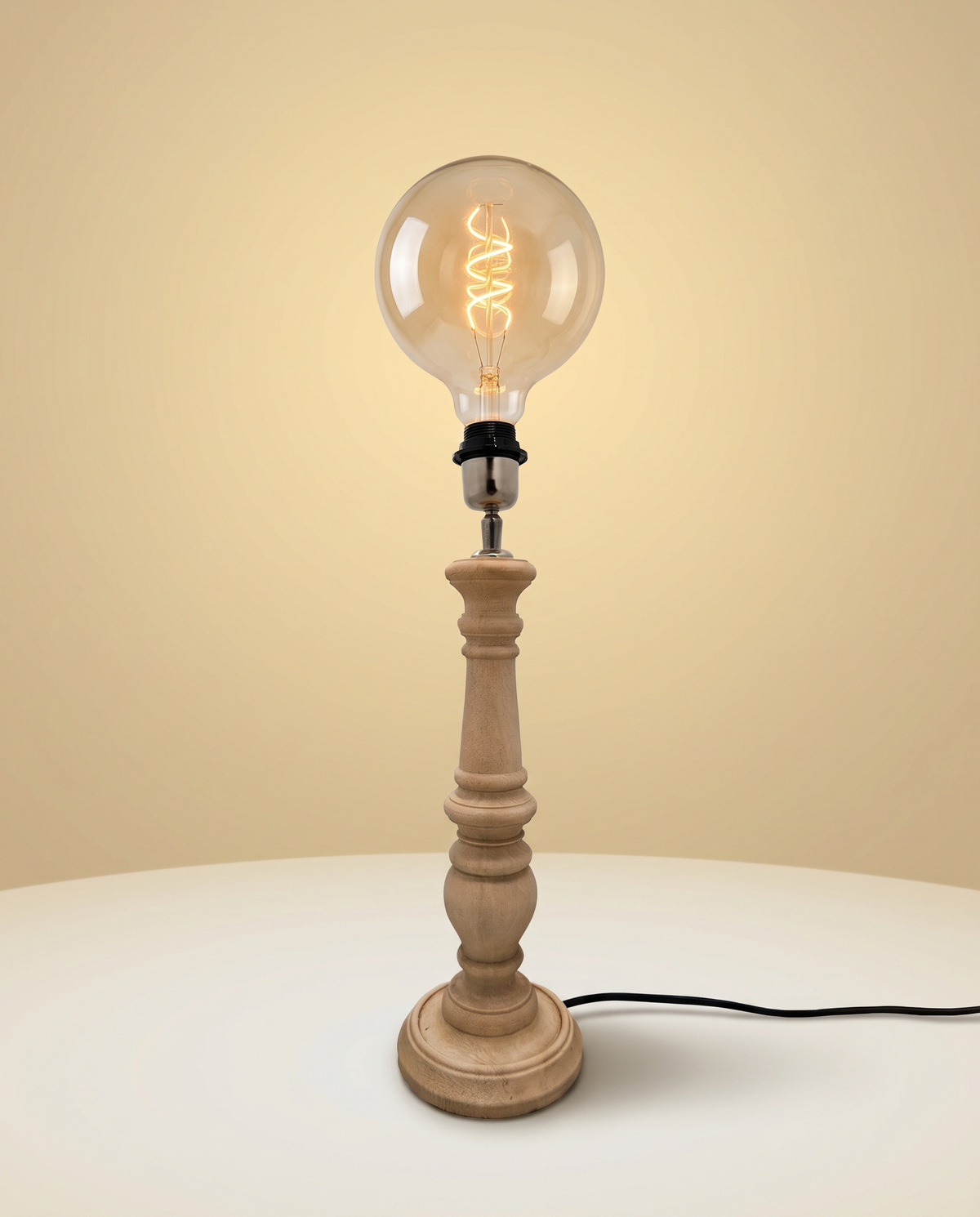 Rattan Table Lamp - Handwoven Natural Accent, 22 cm